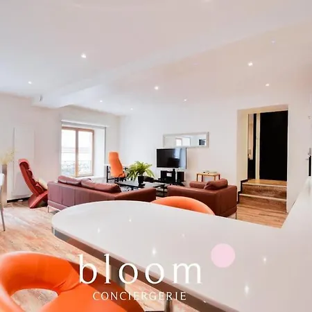 Centre : F3 Neuf Apartment *